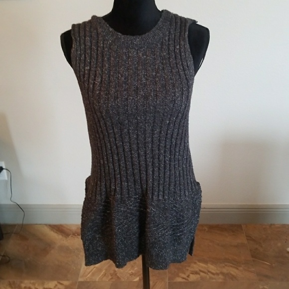 Gray Tunic - Picture 1 of 1